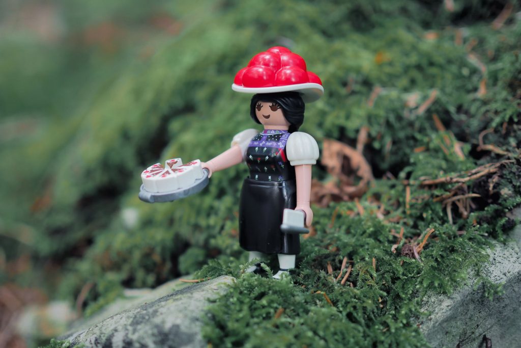 Figurine Playmobil Homme En Costume Cravate - Marié - Occasion Très Bon état - Idéal Pour Collection Ou Diorama