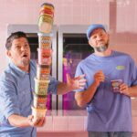 Tim Mälzer und Chris „Fu" Boszczyk mit Mälzer & Fu Black Forest Kirsch & Brownie Eisbecher