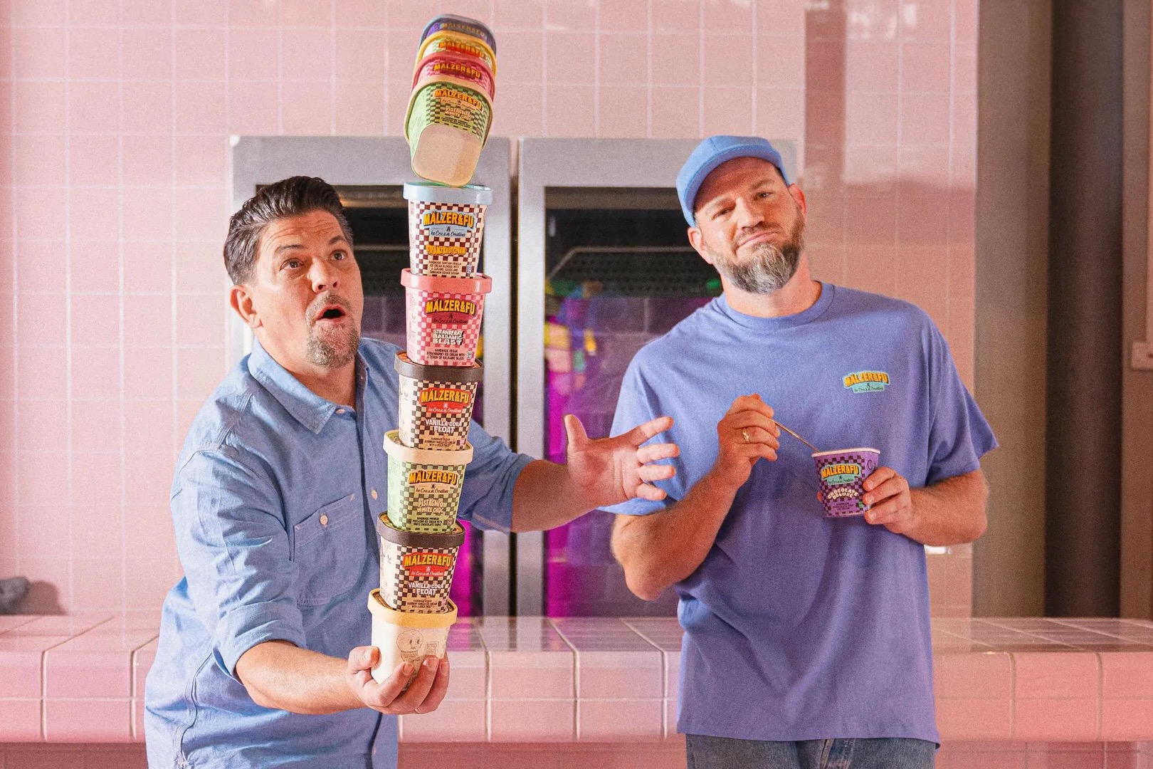 Black Forest Kirsch & Brownie – die neue Eissorte von Mälzer & Fu